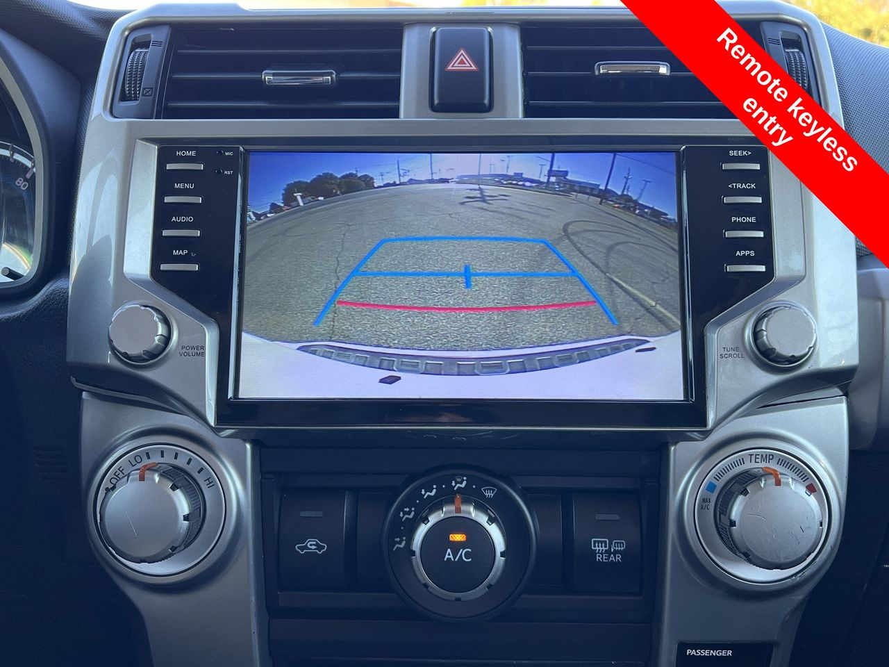 2019 Toyota 4Runner SR5 Premium photo 4