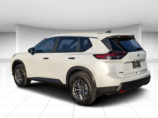 2025 Nissan Rogue S photo 3