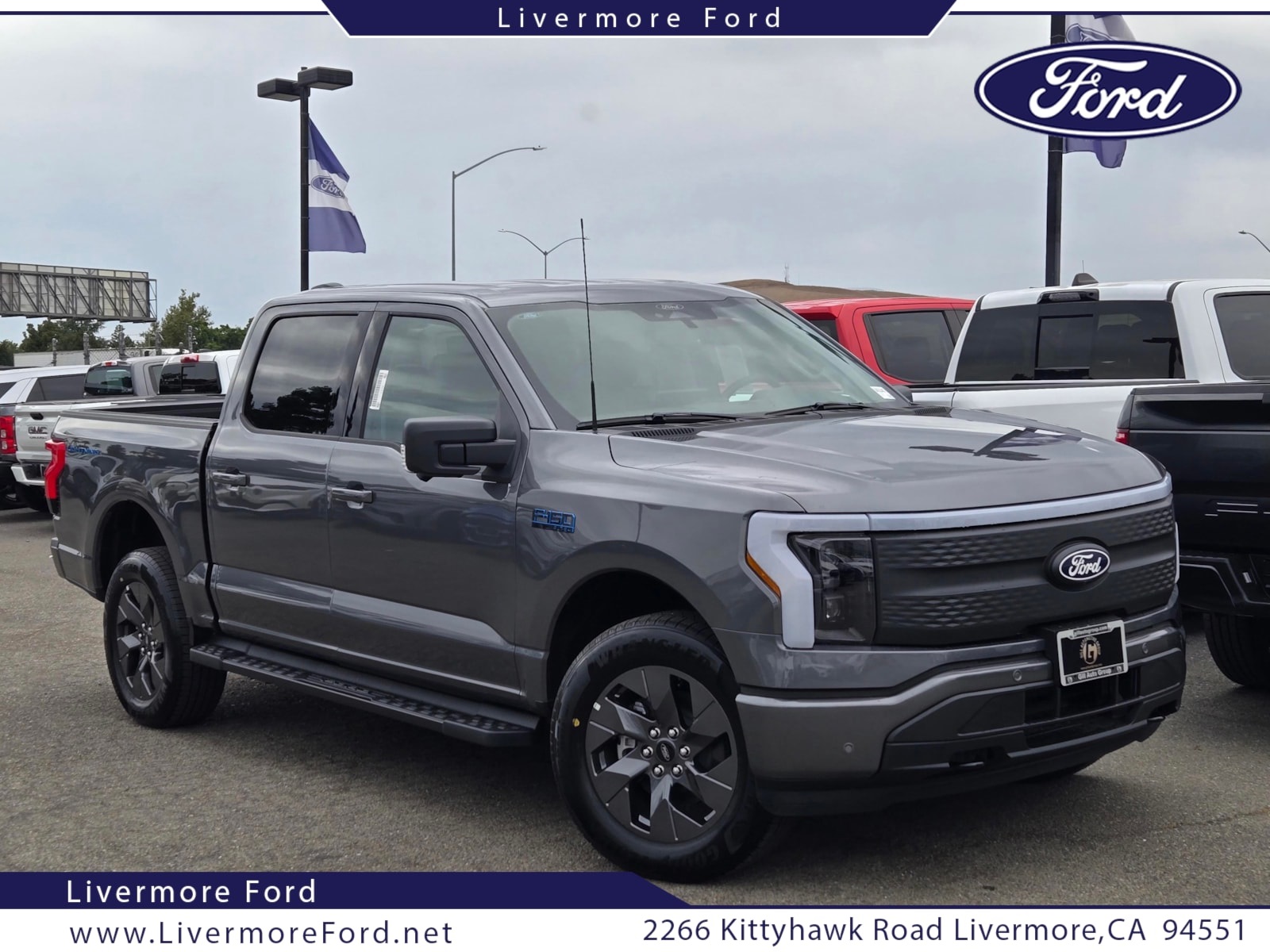 2025 Ford F-150 Lightning Flash's photo