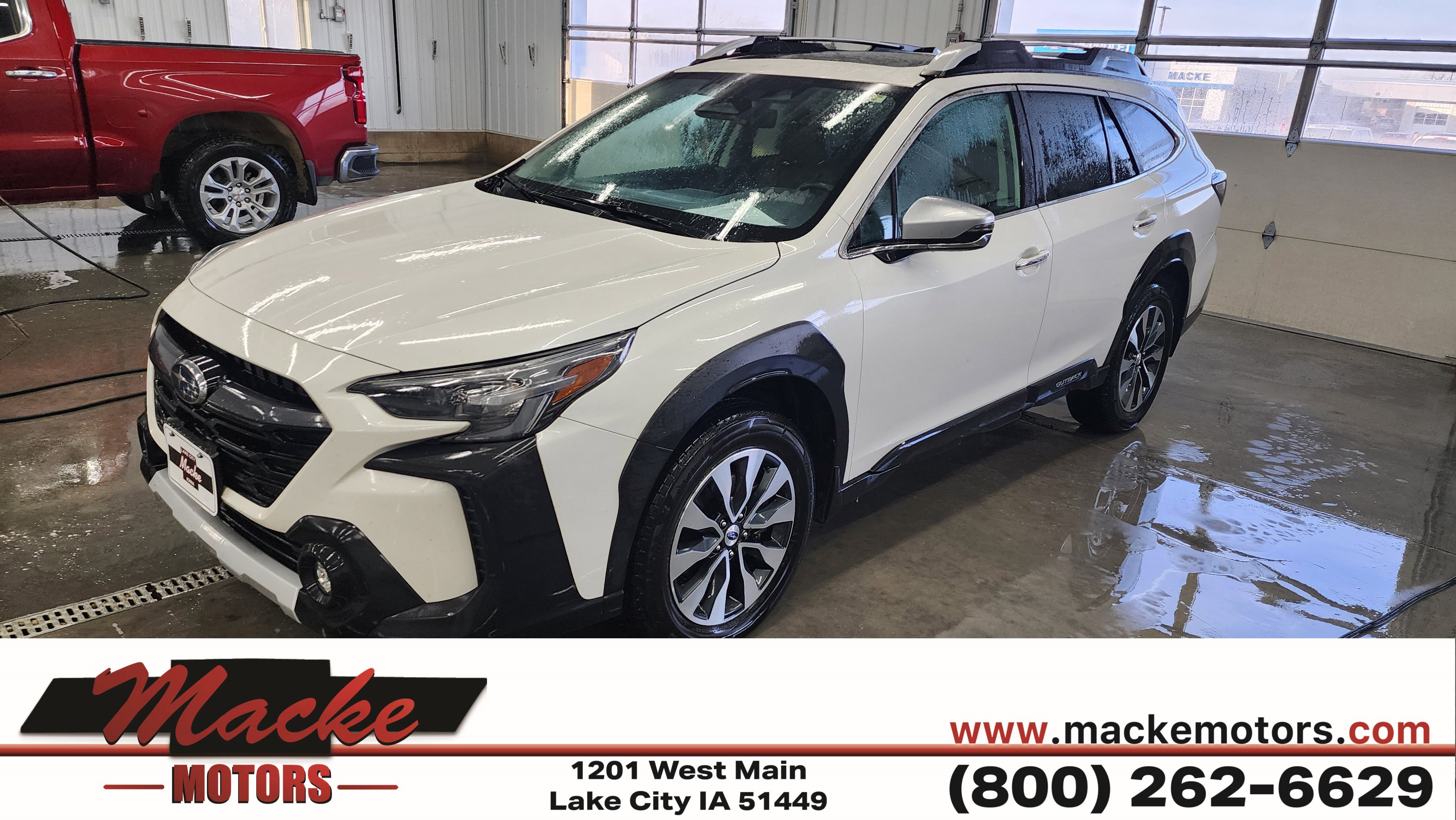 2024 Subaru Outback Touring's photo