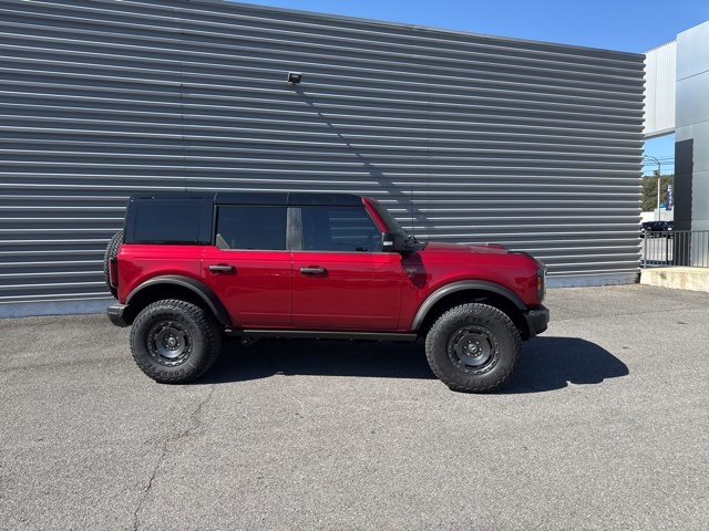 2025 Ford Bronco Badlands photo 2