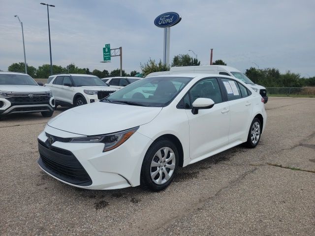2024 Toyota Corolla LE photo 13