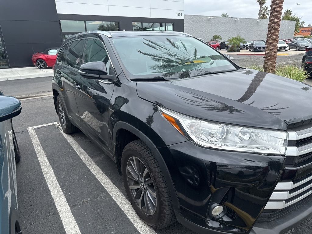 2019 Toyota Highlander SE XLE photo 6
