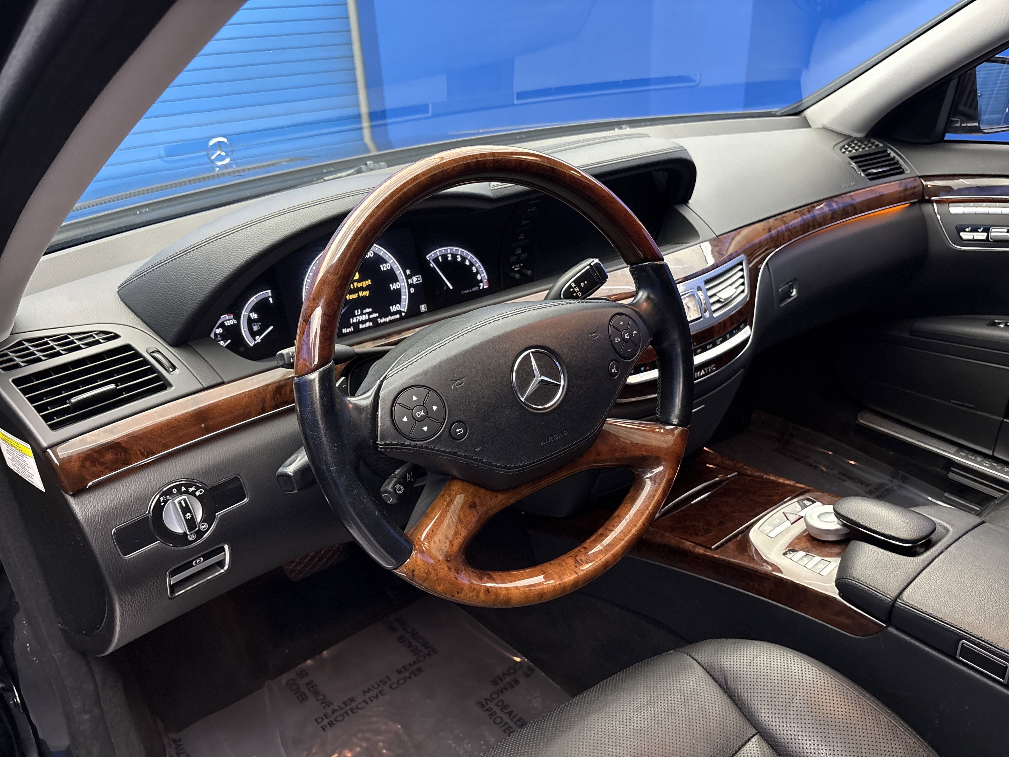 2012 Mercedes Benz S 550 4MATIC photo 10