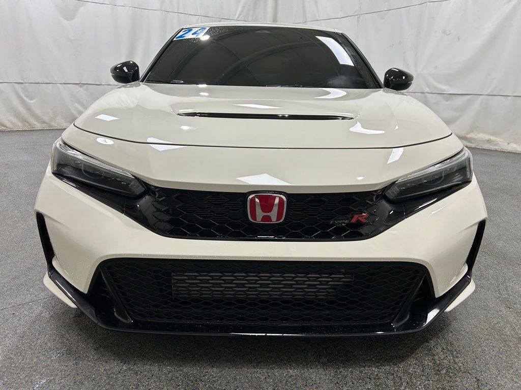 2024 Honda Civic Type R photo 2