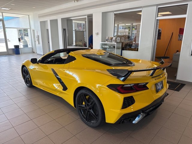 2026 Chevrolet Corvette Stingray 1LT photo 2