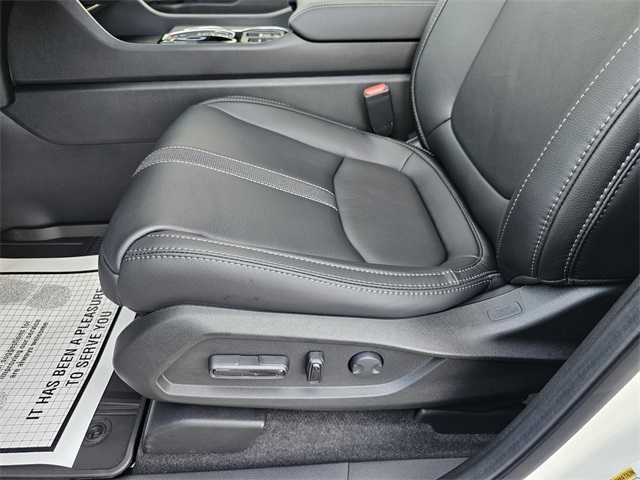 2025 Honda Pilot Touring photo 15
