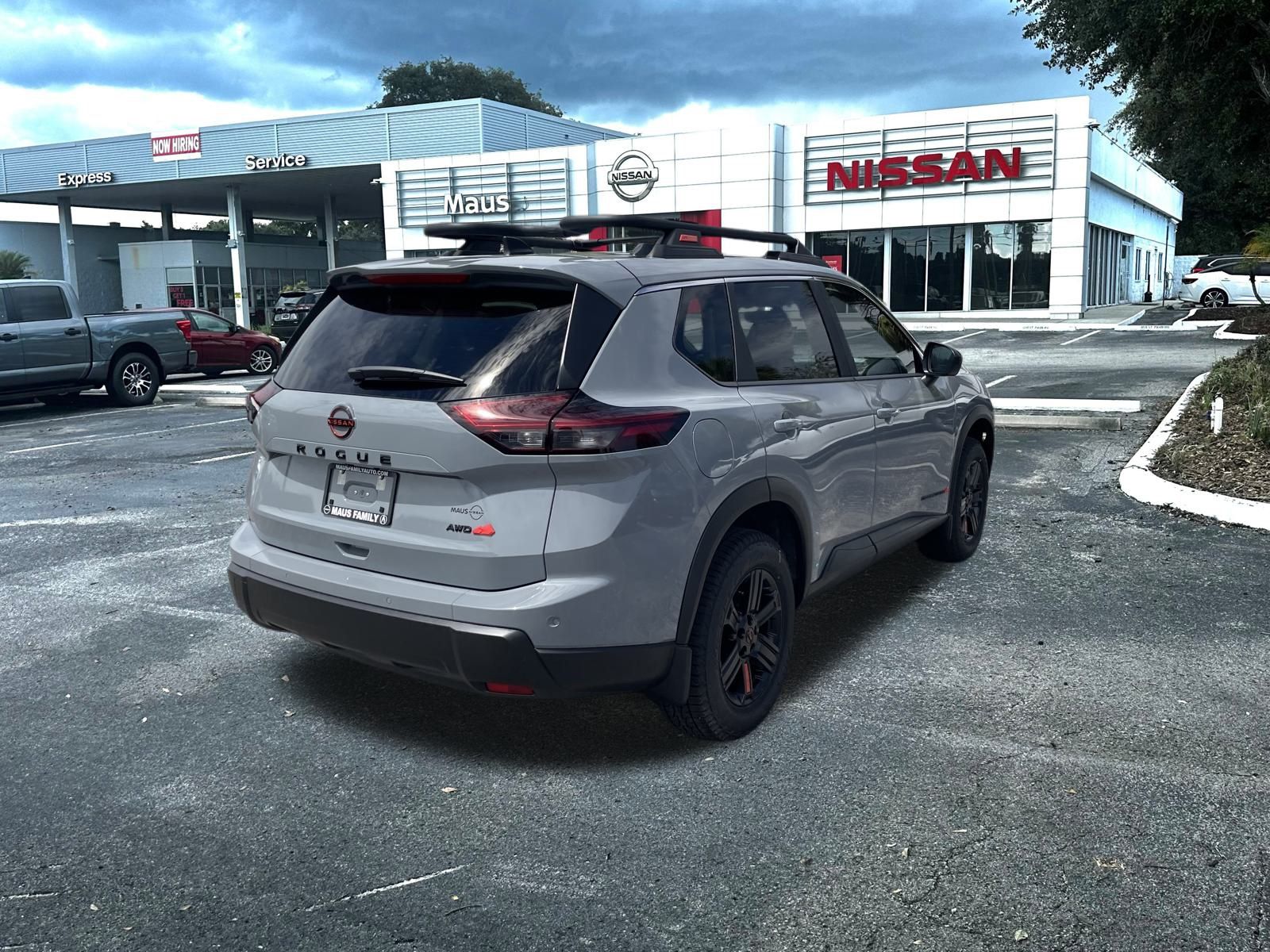 2026 Nissan Rogue SV photo 2