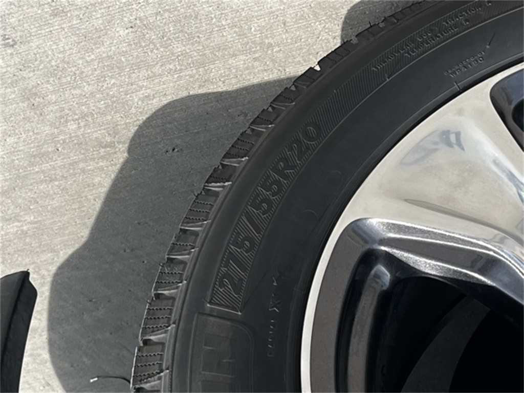 2019 Ram 1500 Laramie photo 3
