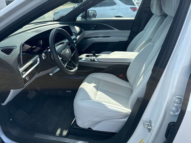 2024 Cadillac Lyriq Sport photo 9
