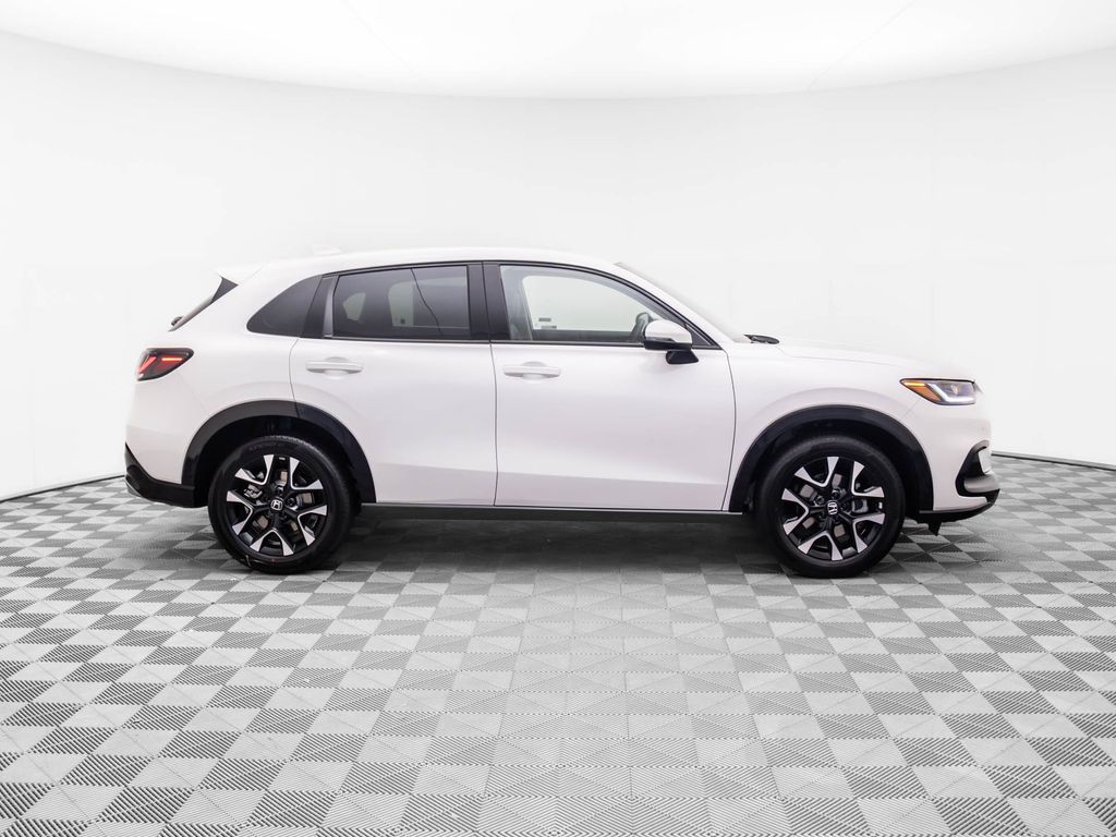 2026 Honda HR-V EX-L photo 4