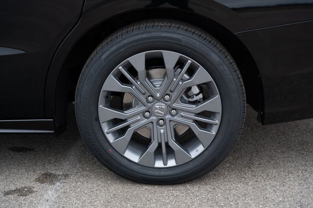 2026 Honda Odyssey Touring photo 7