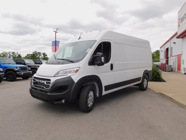 2024 Ram ProMaster 2500 photo 4