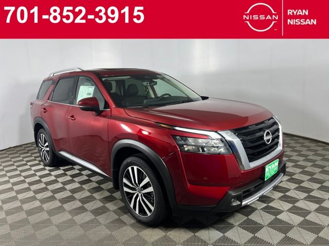 2025 Nissan Pathfinder Platinum's photo