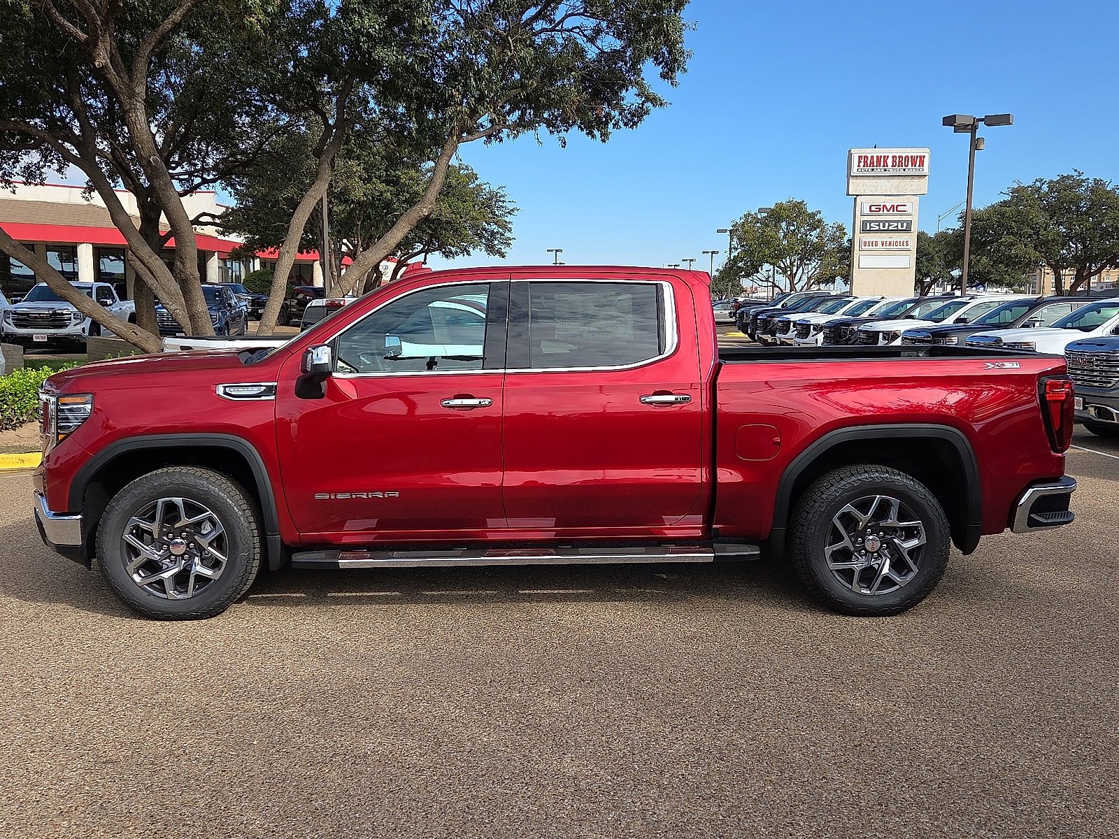 2026 Gmc Sierra 1500 SLT photo 2