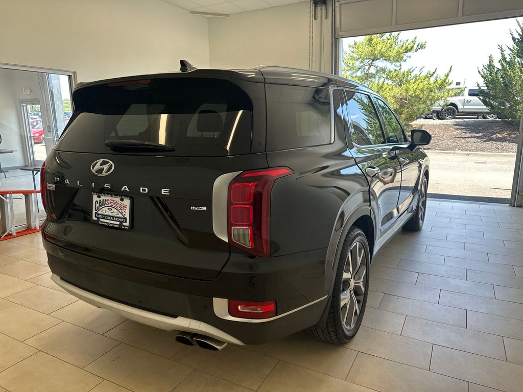 2022 Hyundai Palisade SEL photo 2