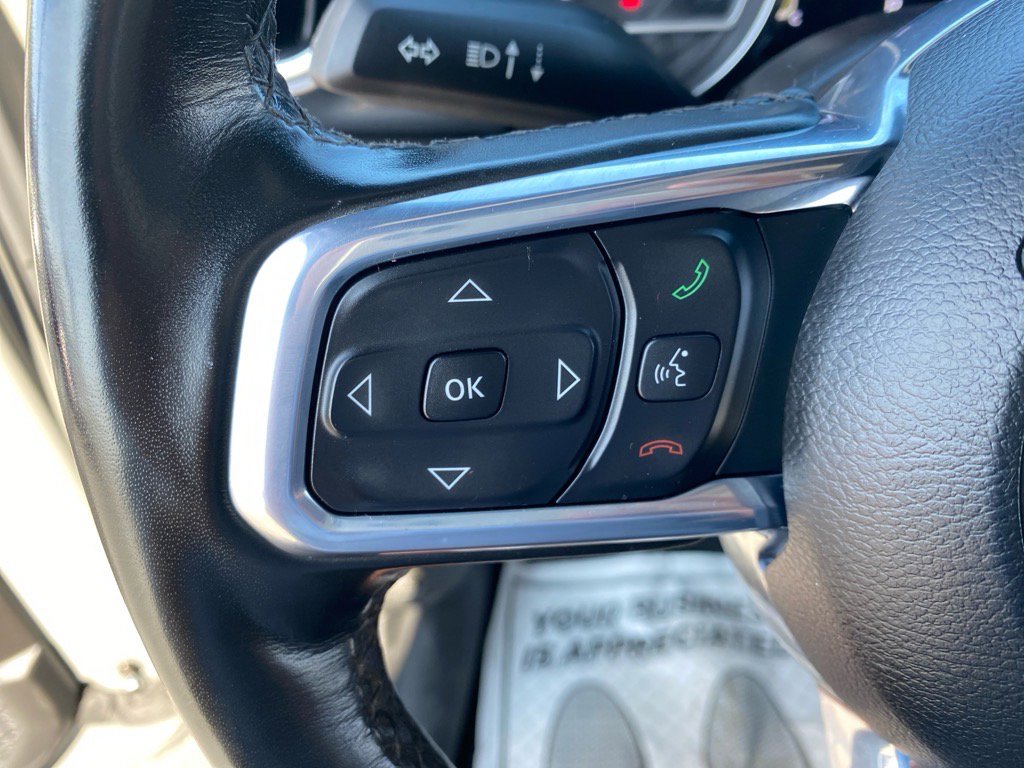 2023 Jeep Wrangler Sahara Altitude photo 16