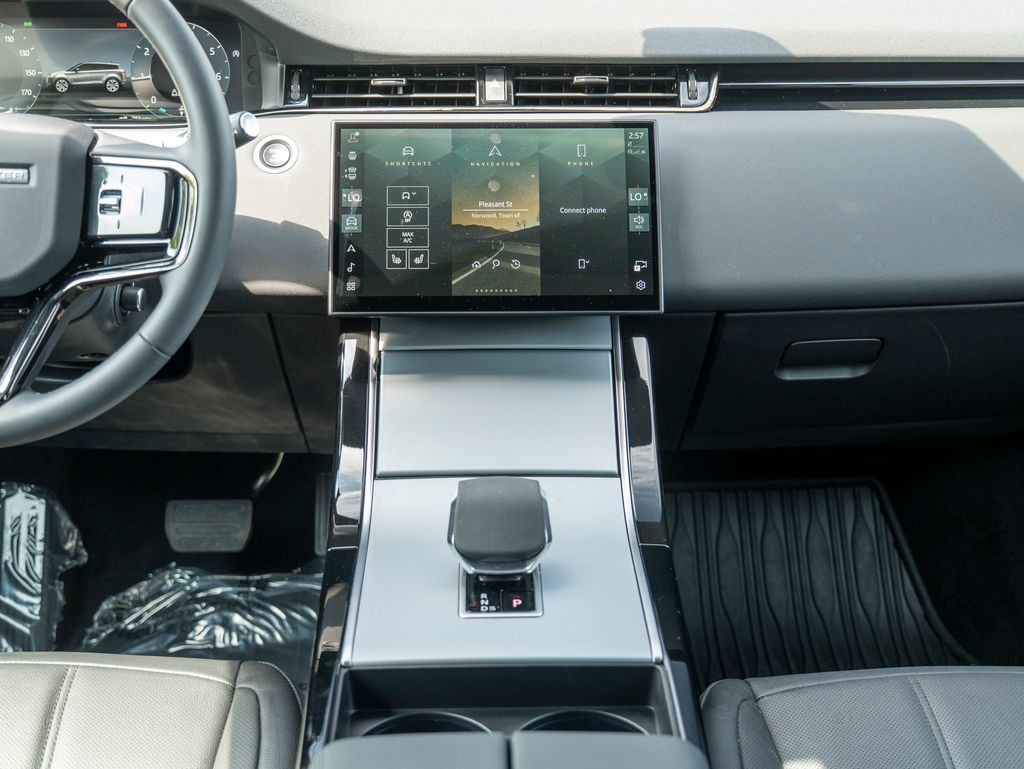 2024 Land Rover Range Rover Evoque S photo 17
