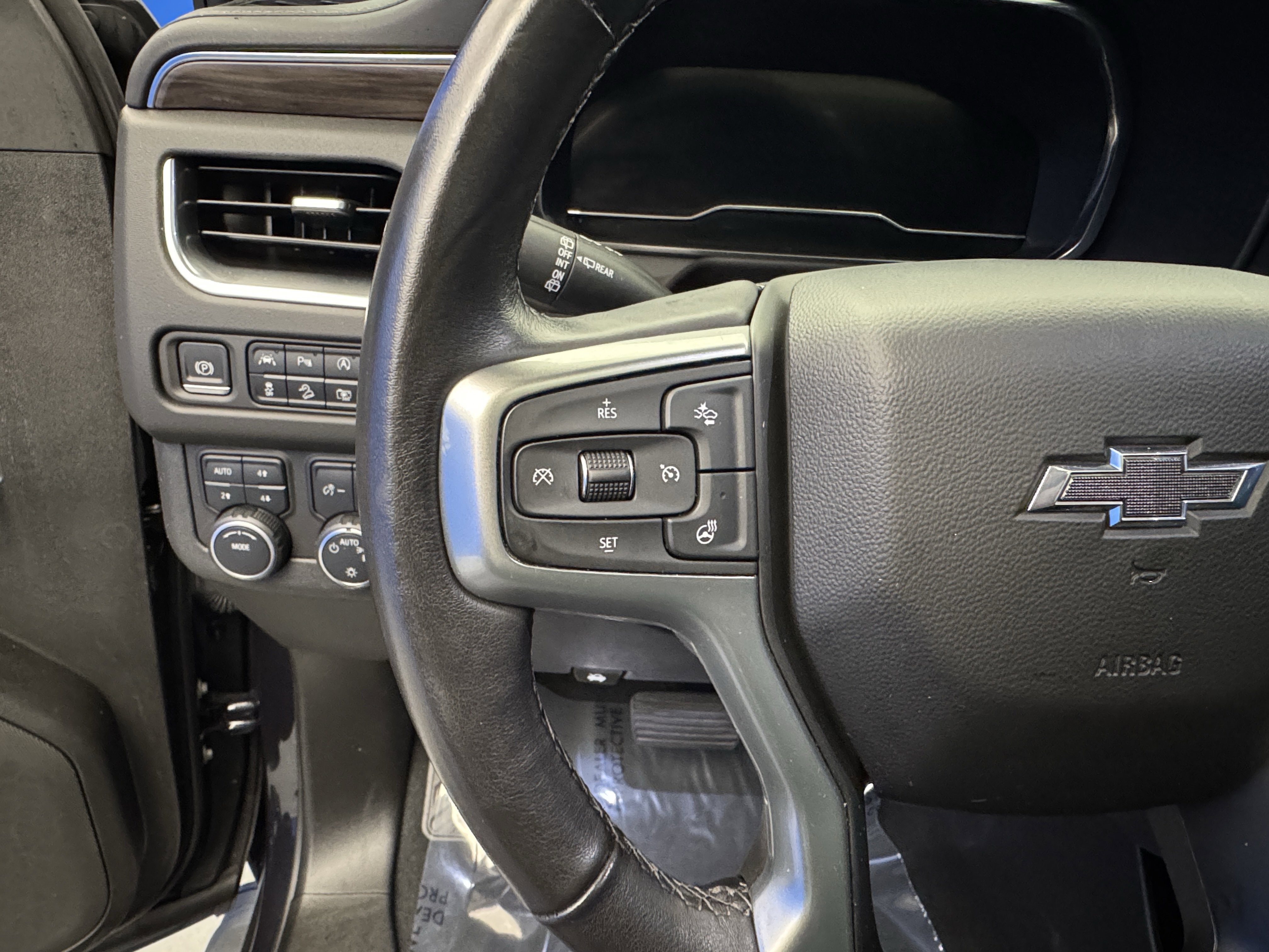 2022 Chevrolet Tahoe Z71 photo 4