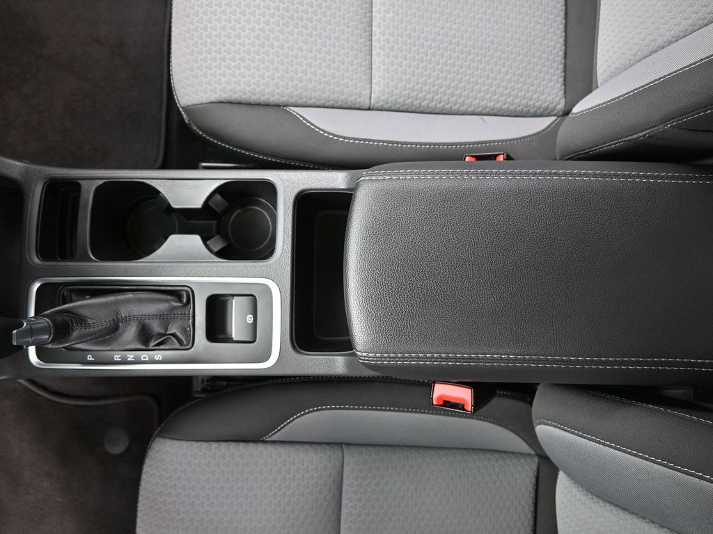 2017 Ford Escape SE photo 26