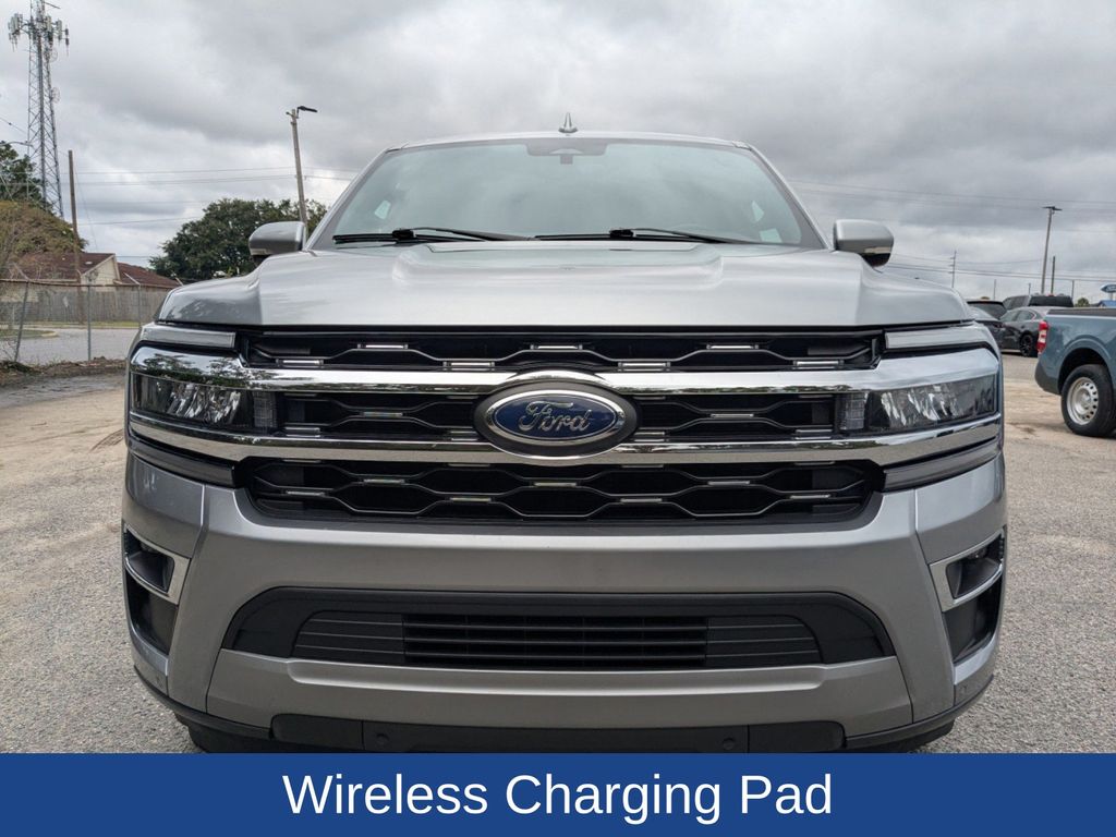 2023 Ford Expedition Limited photo 9