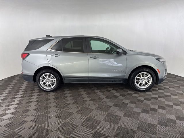2023 Chevrolet Equinox LT photo 4