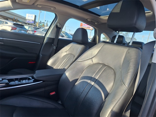 2023 Hyundai Sonata Limited photo 11