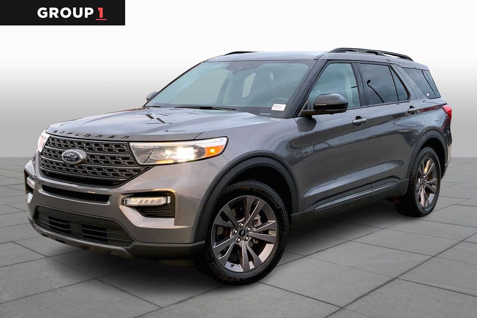 2023 Ford Explorer XLT RWD