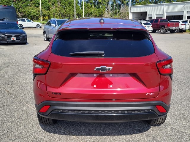 2025 Chevrolet Trax photo 3