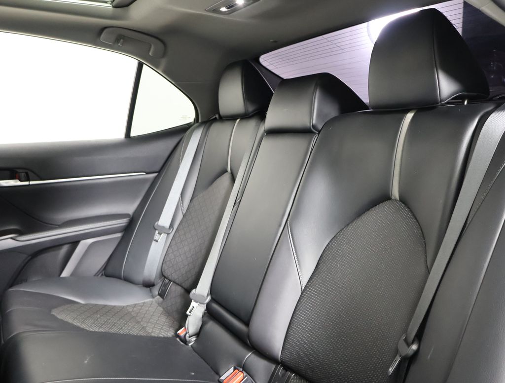 2022 Toyota Camry XSE photo 16