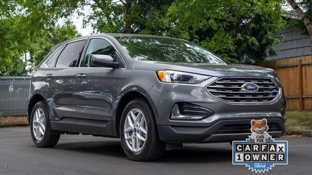 2022 Ford Edge SEL photo 3