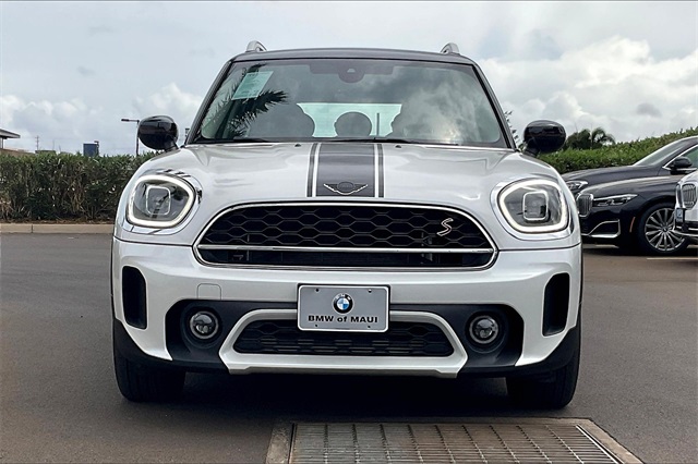 2024 Mini Cooper Signature photo 2