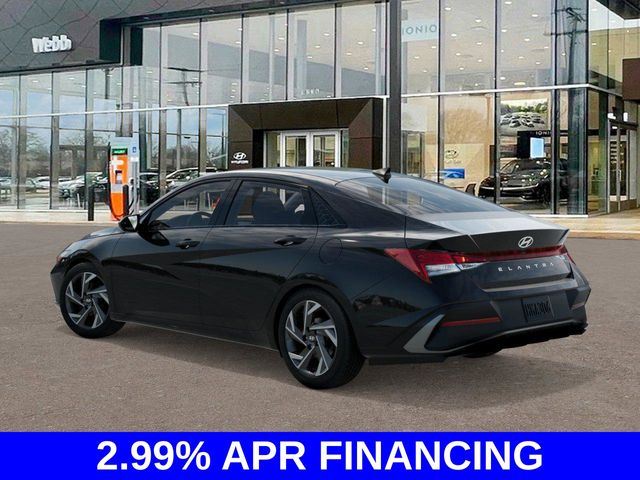 2025 Hyundai Elantra SEL Convenience photo 4
