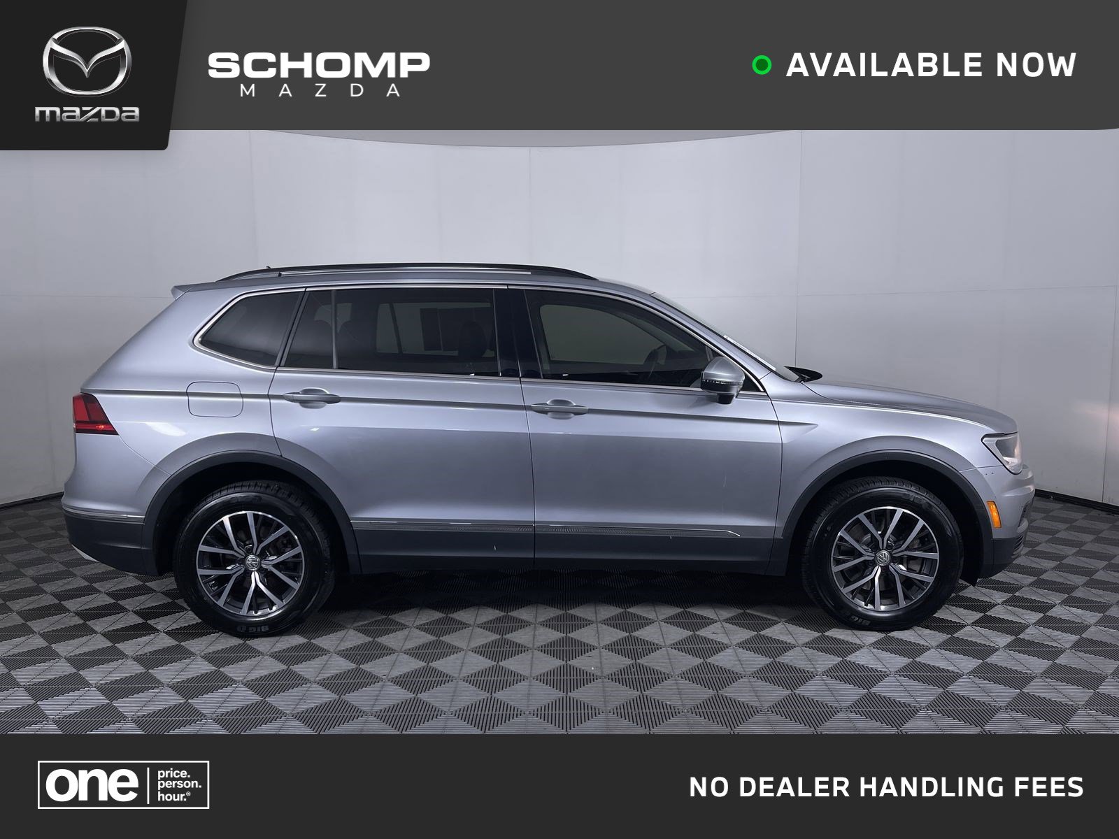 2020 Volkswagen Tiguan SE's photo