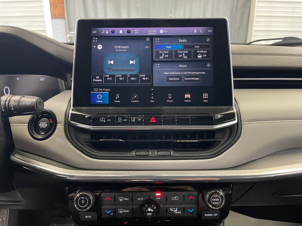 2022 Jeep Compass Limited photo 9