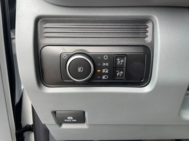 2025 Ford F-450 photo 18