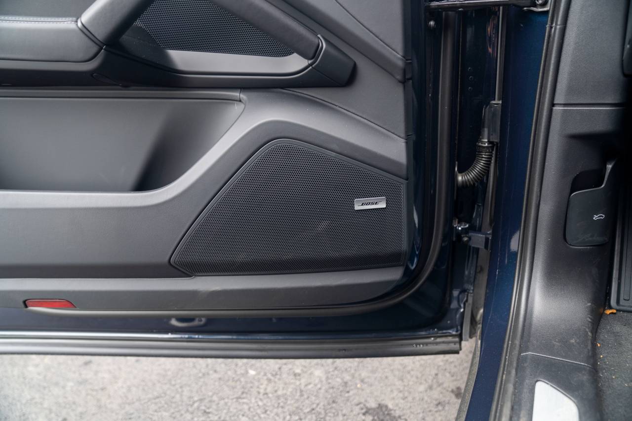 2025 Porsche Cayenne photo 26
