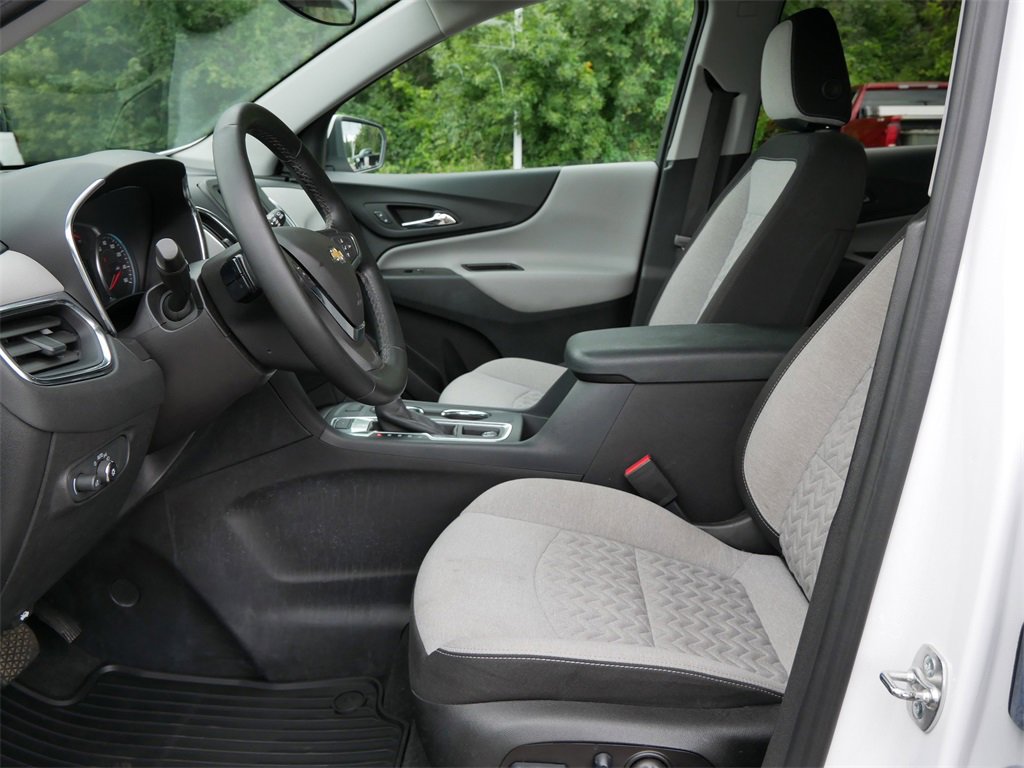 2024 Chevrolet Equinox LT photo 9
