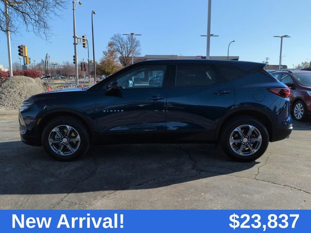 2023 Chevrolet Blazer 2LT photo 2