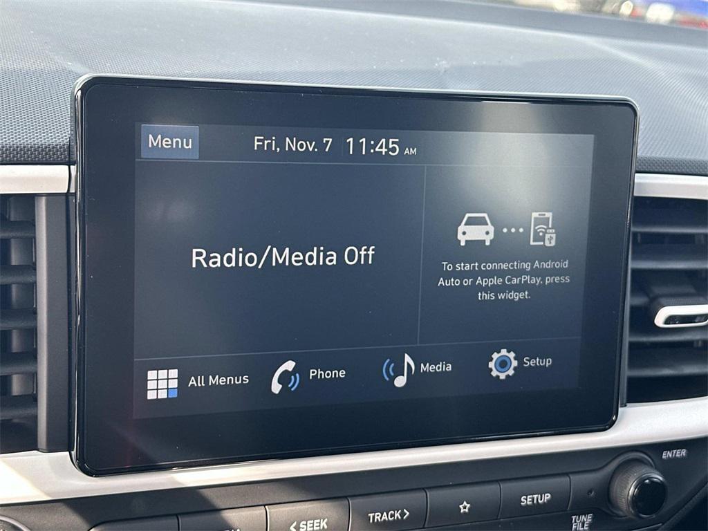 2026 Hyundai Venue SEL photo 3