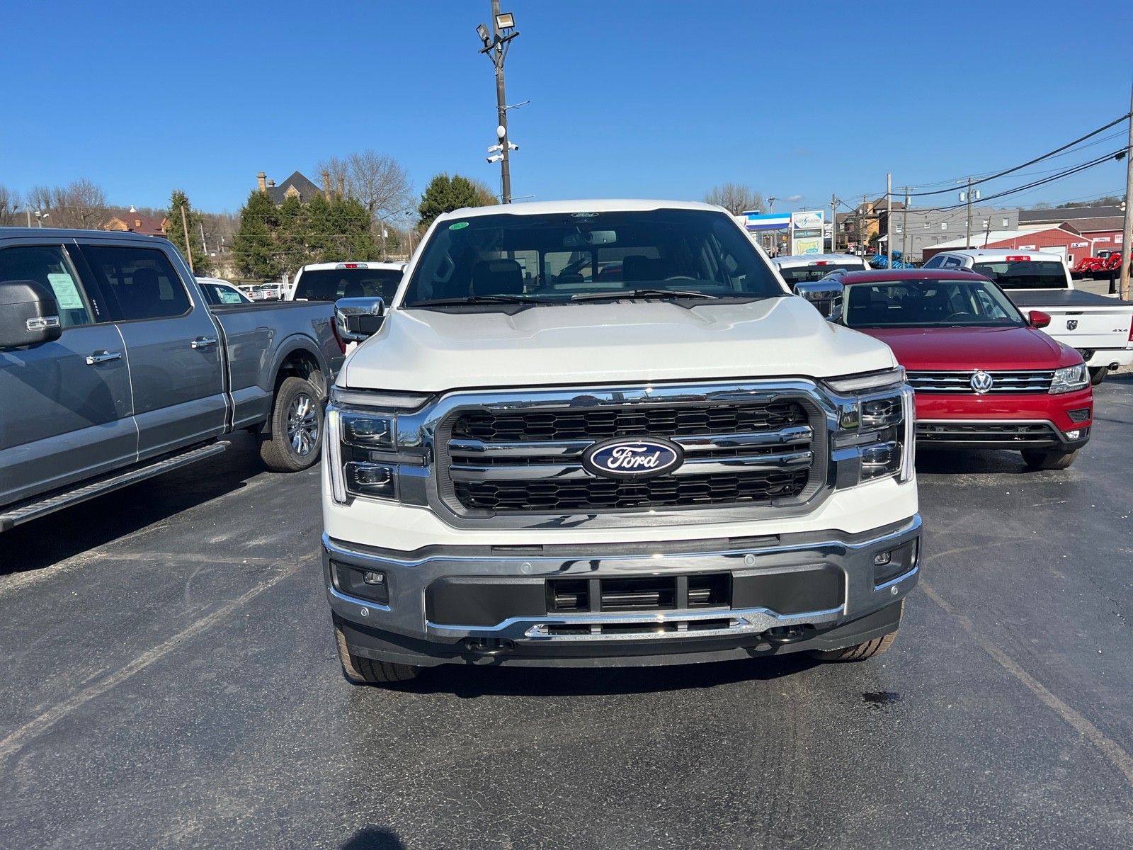 2025 Ford F-150 Lariat photo 3
