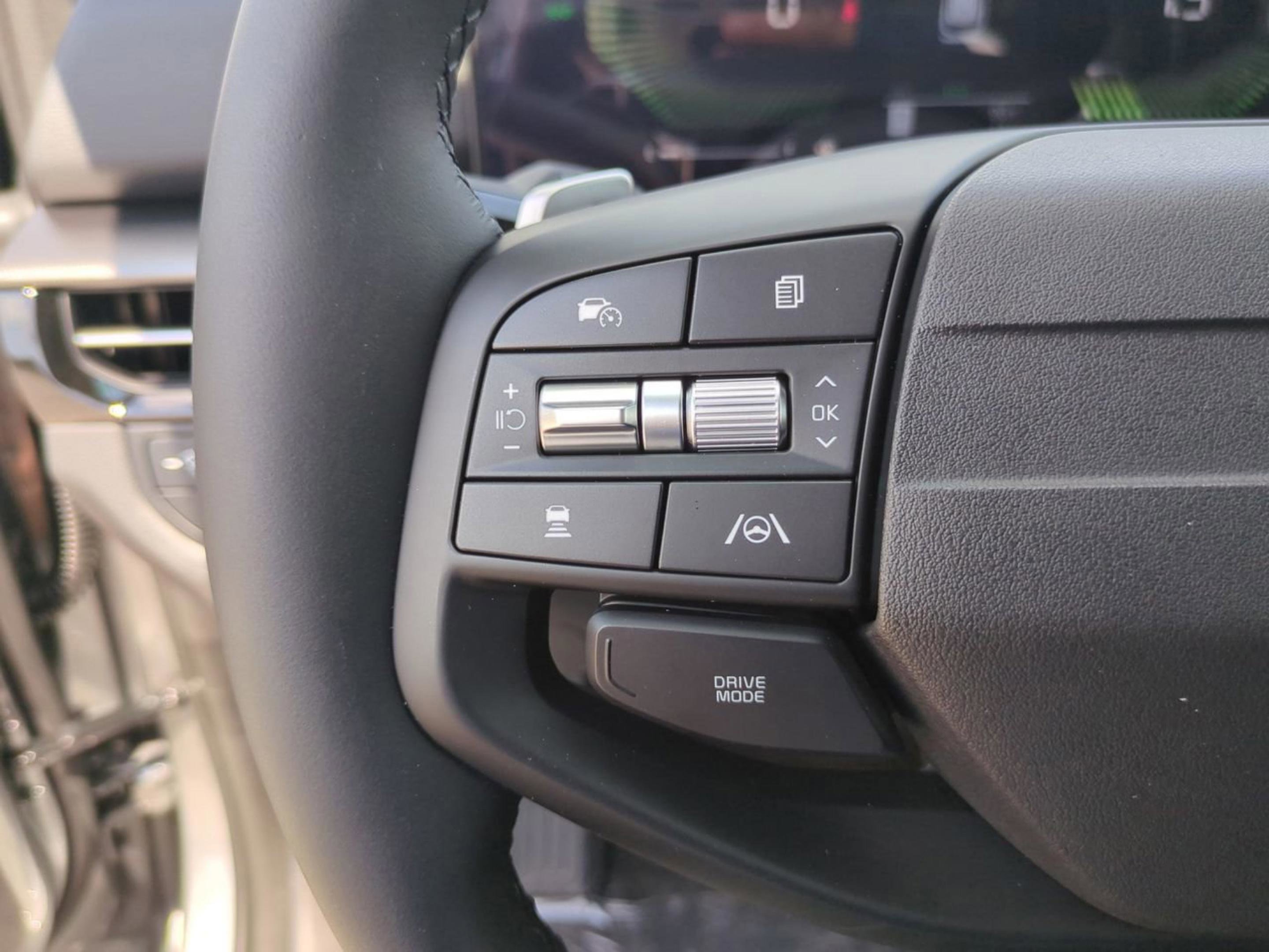 2026 Kia Sportage Hybrid LX photo 11