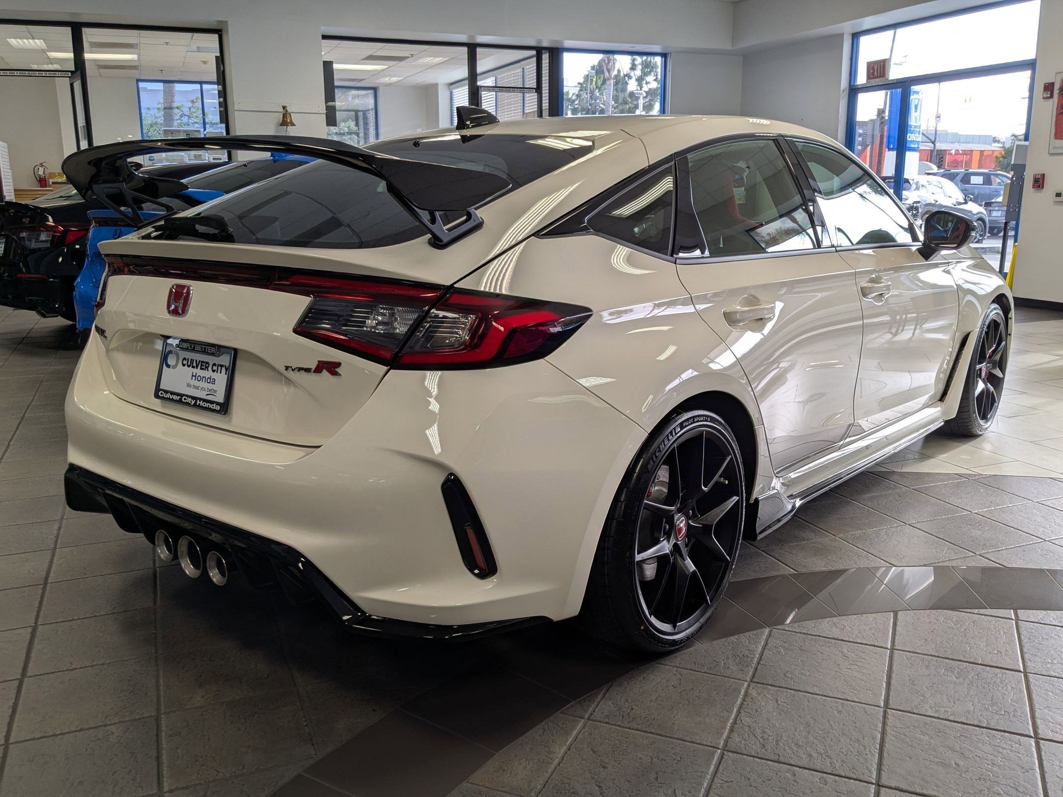 2025 Honda Civic Type R photo 3