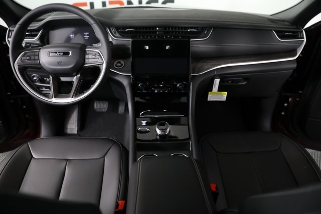 2025 Jeep Grand Cherokee Limited photo 22