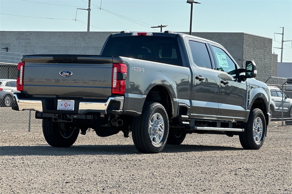 2026 Ford F-250 XLT photo 4