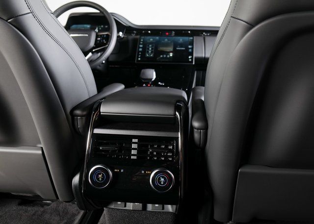 2025 Land Rover Range Rover Sport SE photo 10