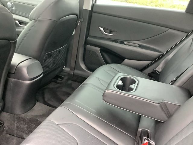 2023 Hyundai Elantra Hybrid Limited photo 16