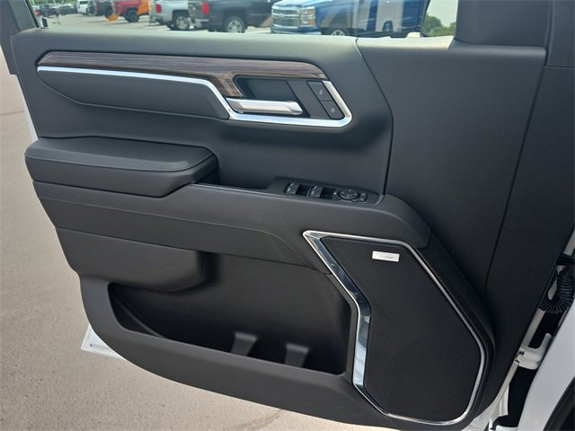 2024 Chevrolet Silverado 1500 RST photo 23