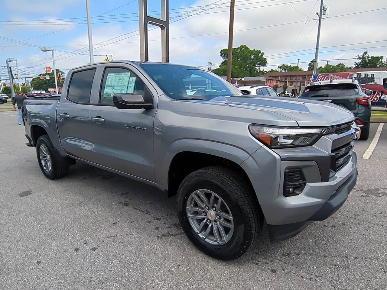 2025 Chevrolet Colorado Work Truck LT photo 2