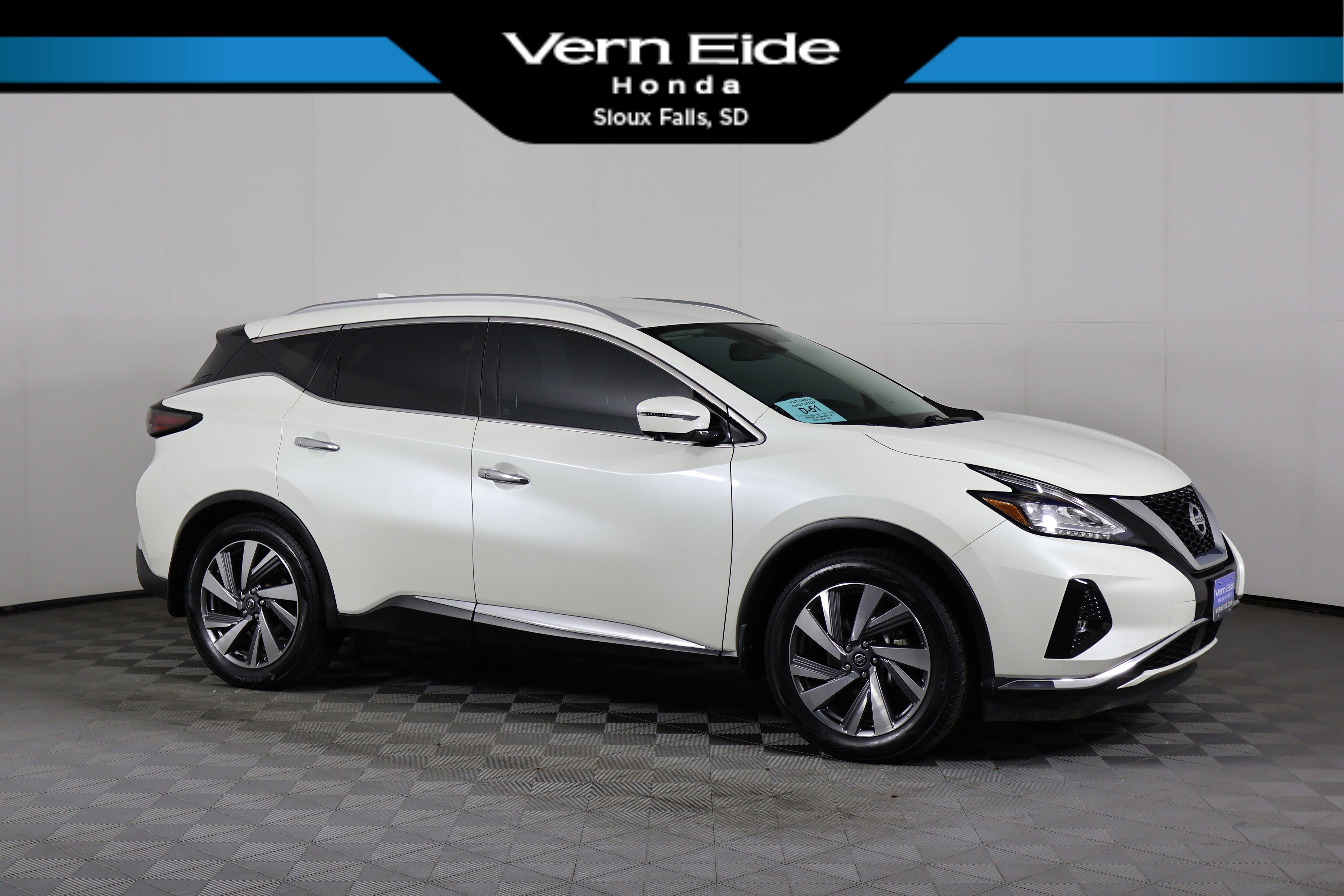 2021 Nissan Murano SL's photo